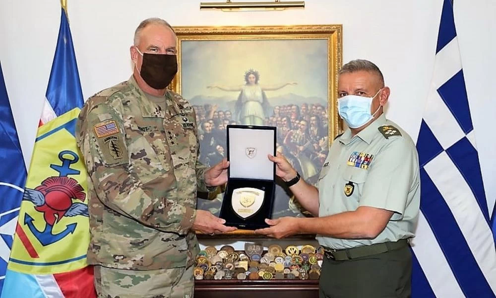 Συνάντηση Α/ΓΕΕΘΑ Φλώρου με τον Διοικητή Ειδικών Επιχειρήσεων του ΝΑΤΟ